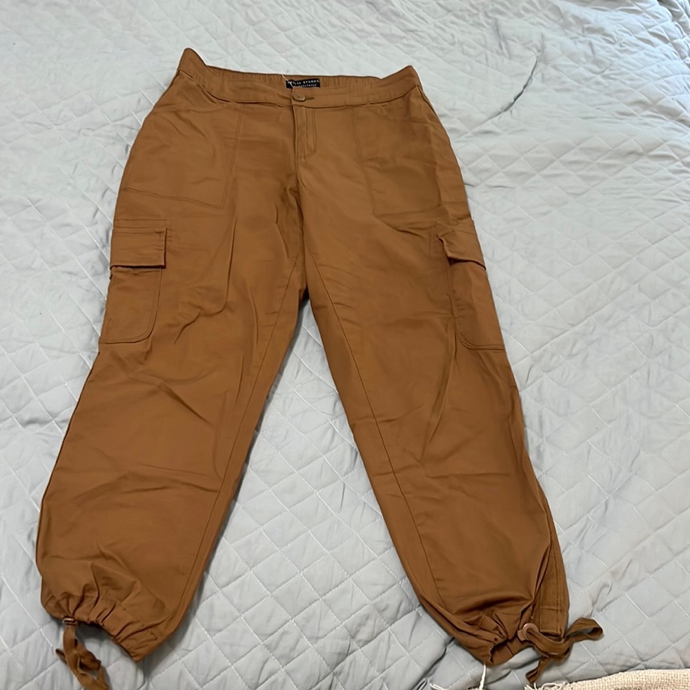 Social standard cargo pants